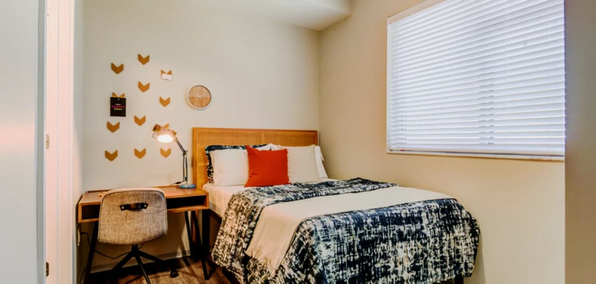 2 Bed/ 2 Bath