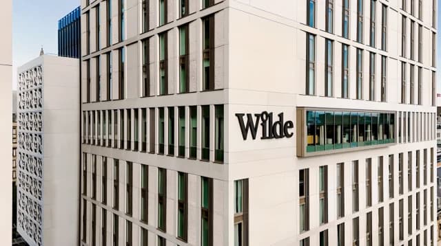 Manchester Wilde St. Peters Square image
