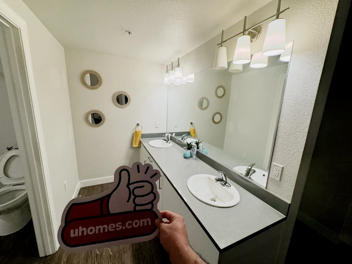 4 Bed 4 Bath D1