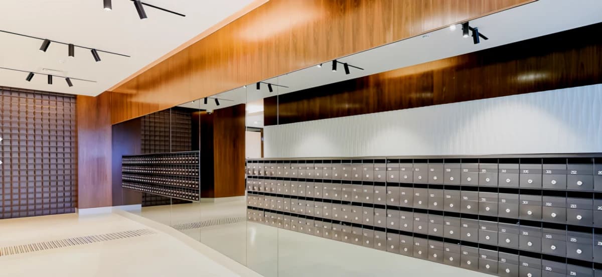 Student Living on Lonsdale image