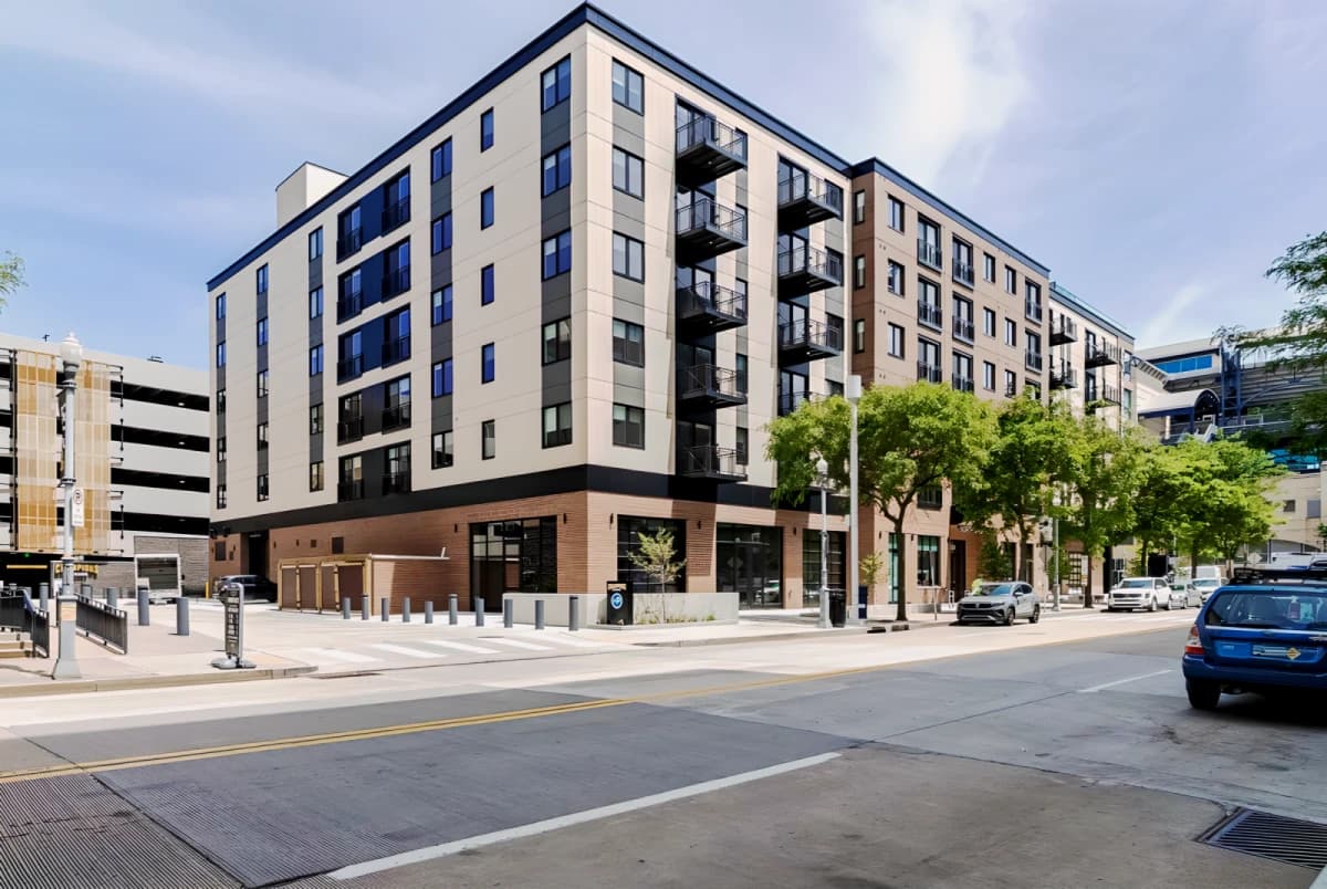 North Shore Flats image 3