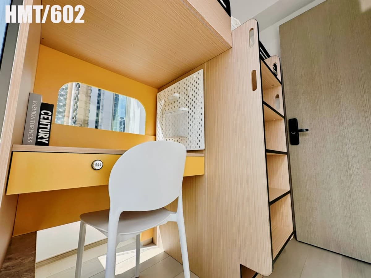 dwell Ho Man Tin image