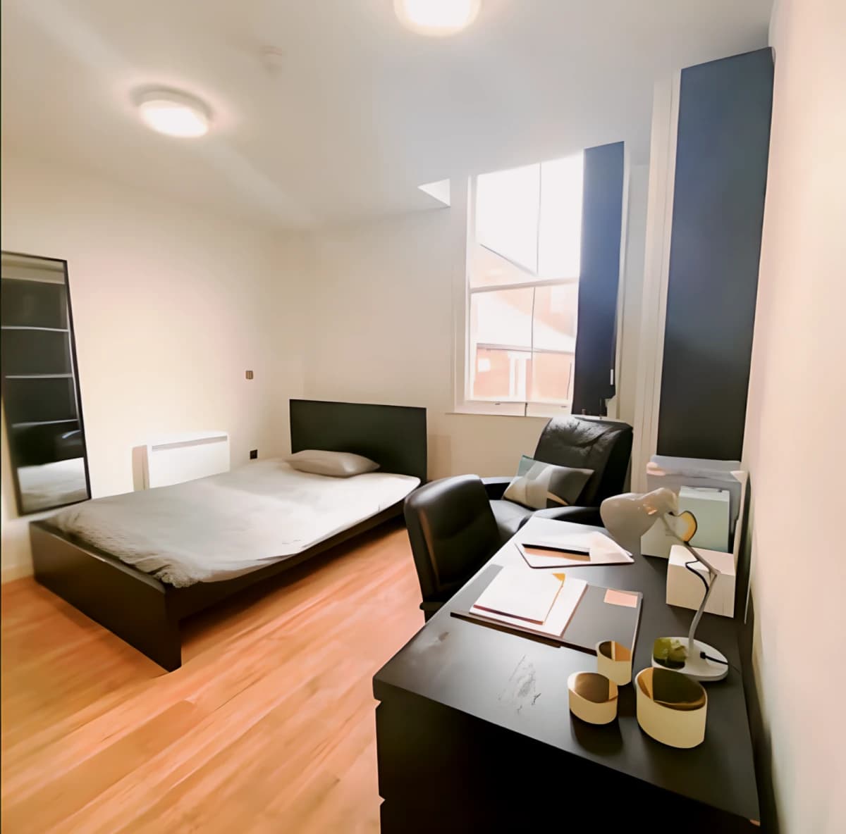 28 De Montfort Street image