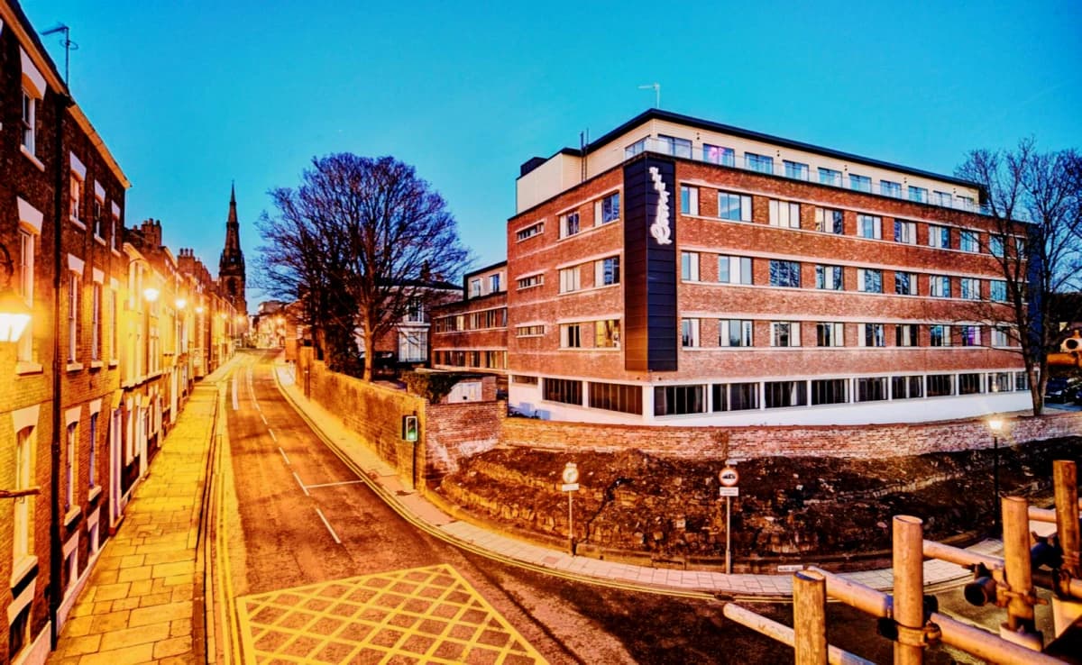 Chester City image 3