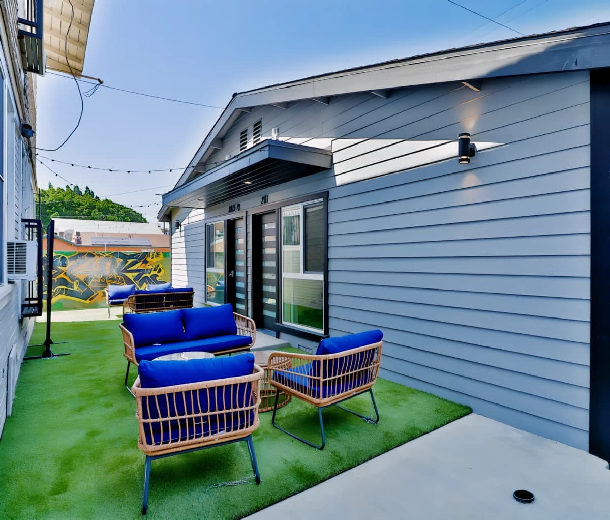2815 Menlo Ave image