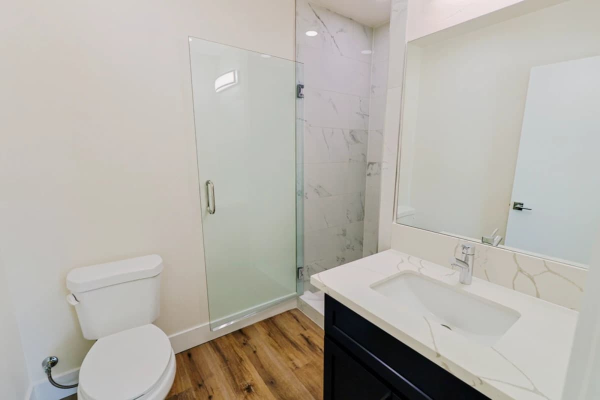 1118 W 37th Dr image