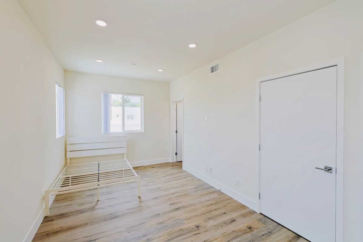 Perseus Apartments