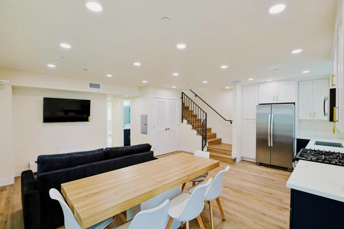 Auriga Apartments