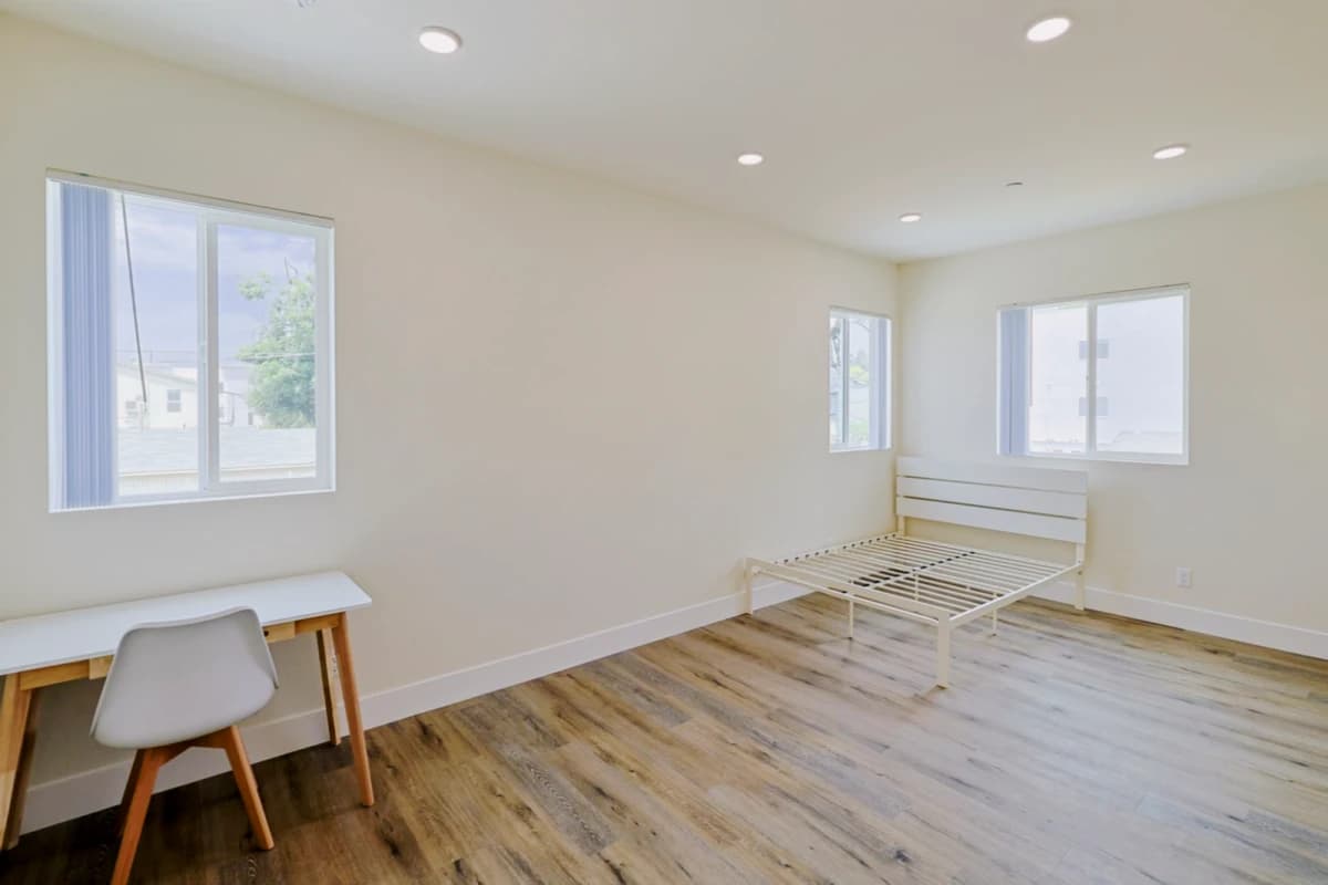 Perseus Apartments