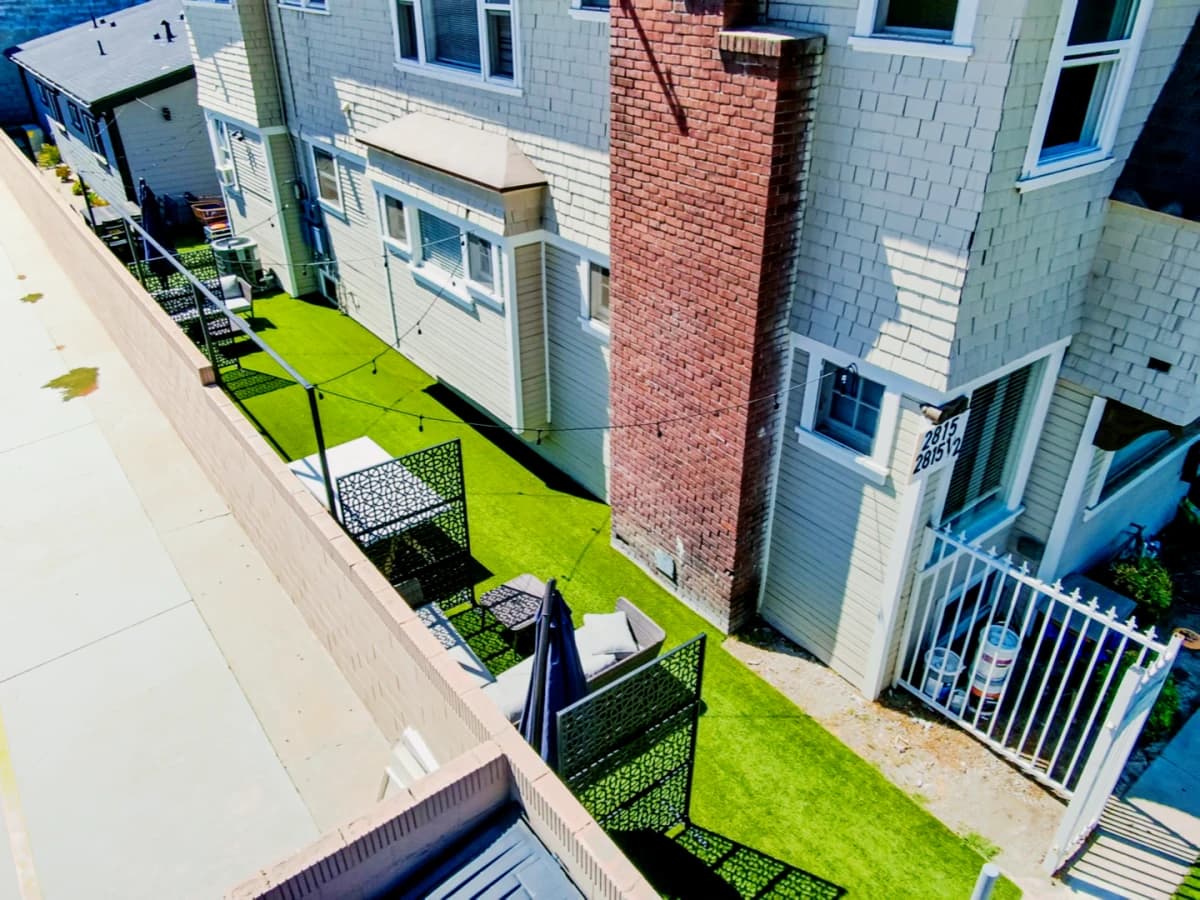 2815 Menlo Ave image