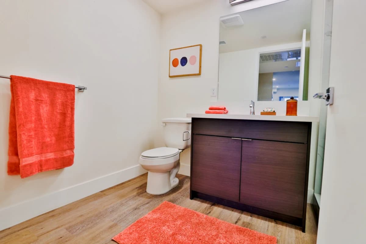 1164 W 37th Pl image