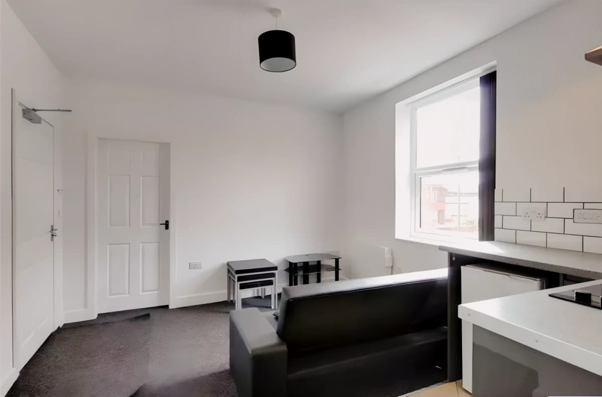 1 Bedroom Flat