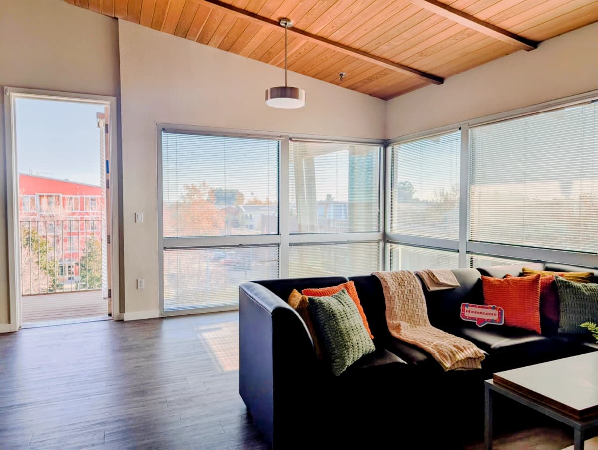 Viridian - 3 Bed 2 Bath VC2