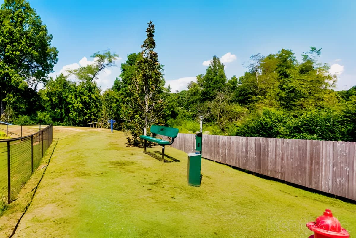 Outdoor Features
