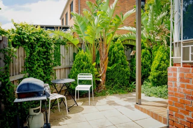 Outdoor Features
