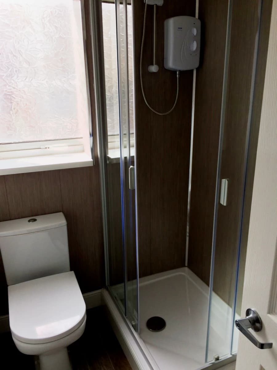 3 Bedrooms 1 bathroom