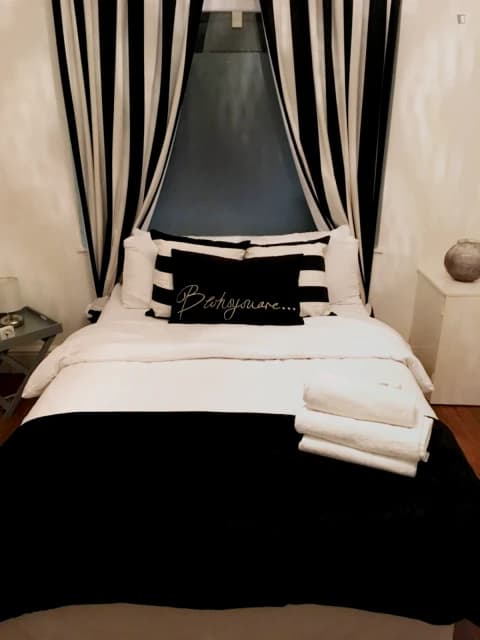 3 Bedrooms 1 bathroom