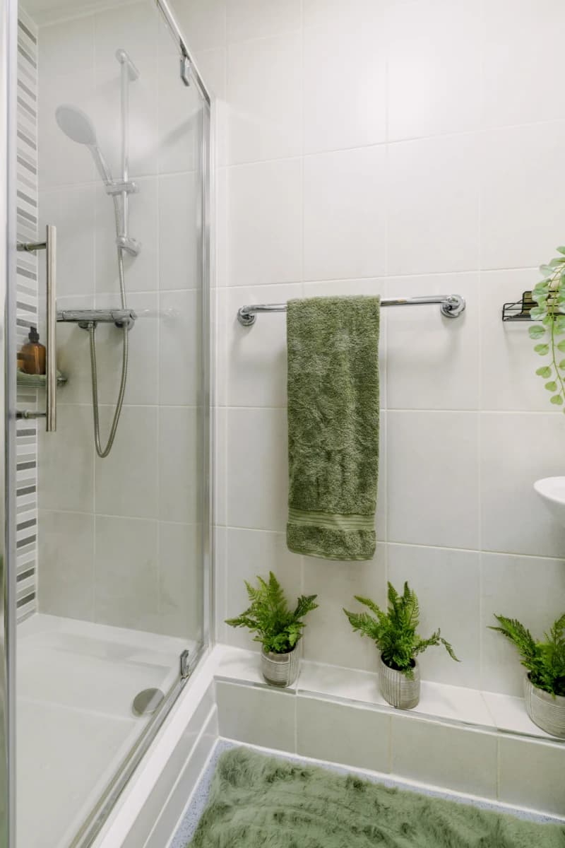 Classic En-Suite