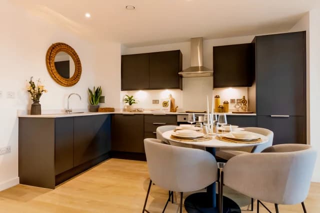 2 bedrooms 2 bathrooms