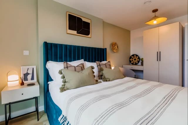 2 bedrooms 2 bathrooms