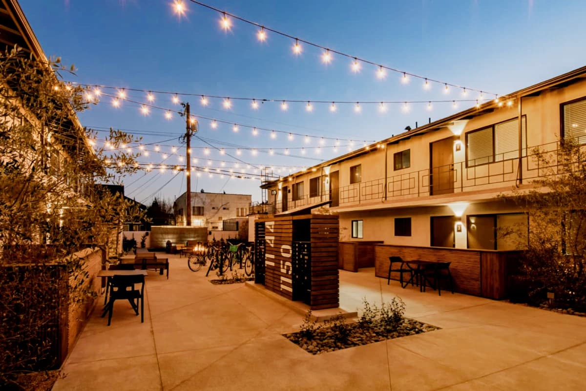 Outdoor Features