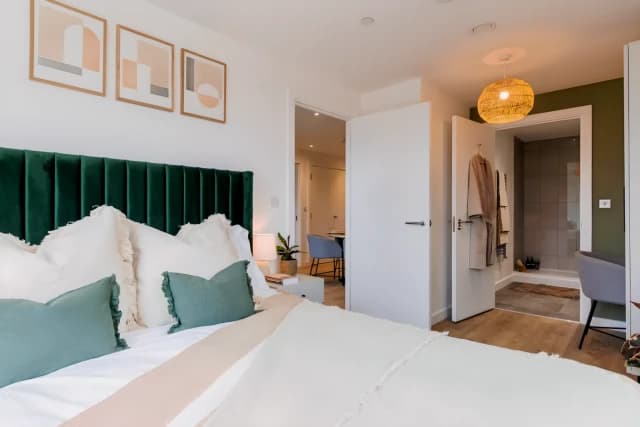 2 bedrooms 2 bathrooms