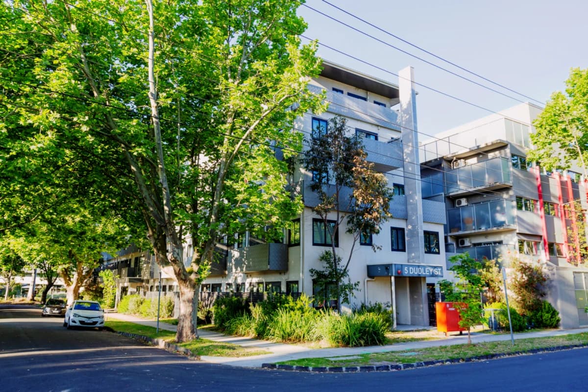 5 Dudley Street