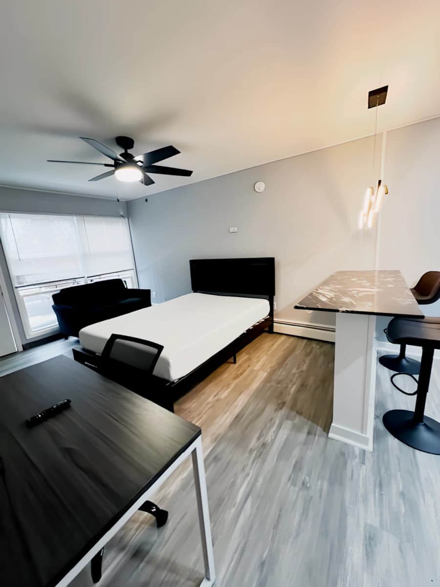 The Studios at 401 image