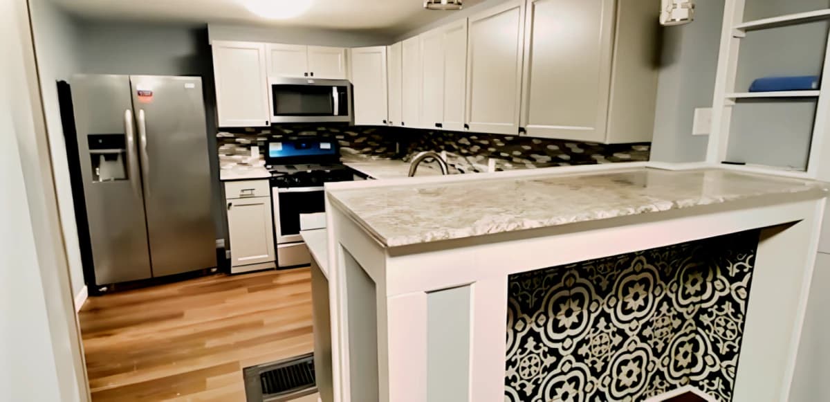 3 Bed 3 Bath Female Roommates