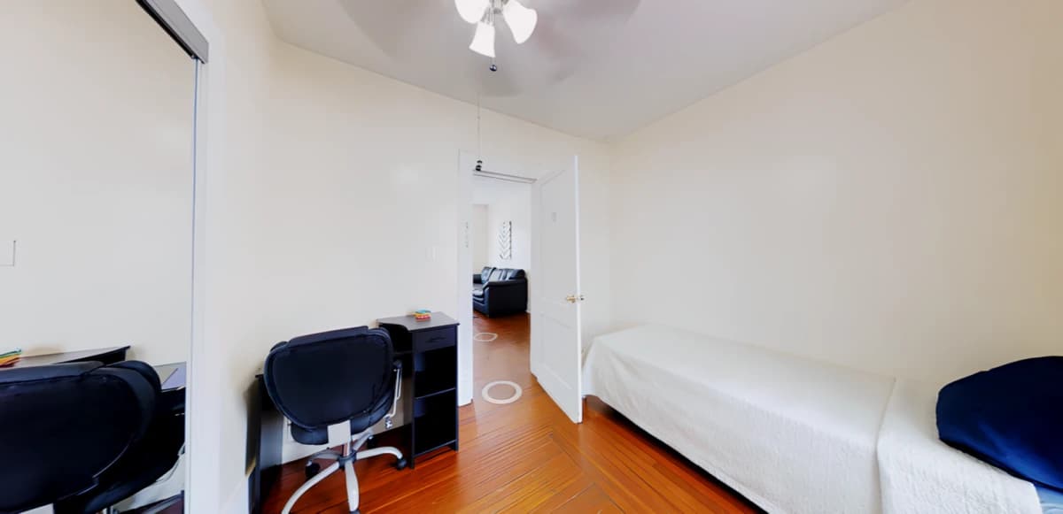 303 Lexington Ave image