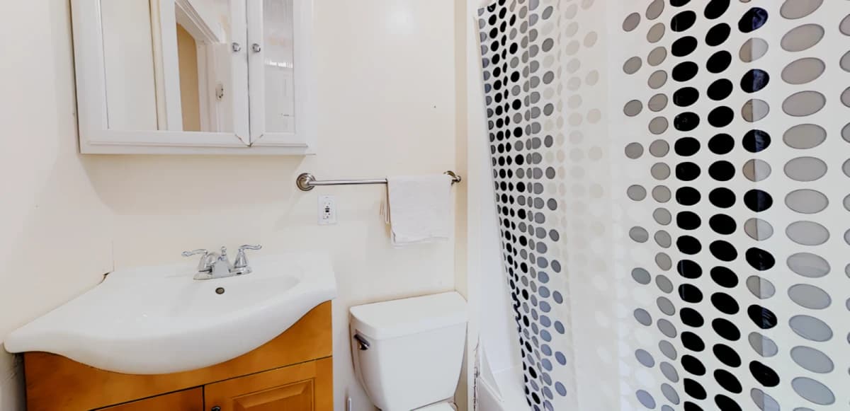 303 Lexington Ave image