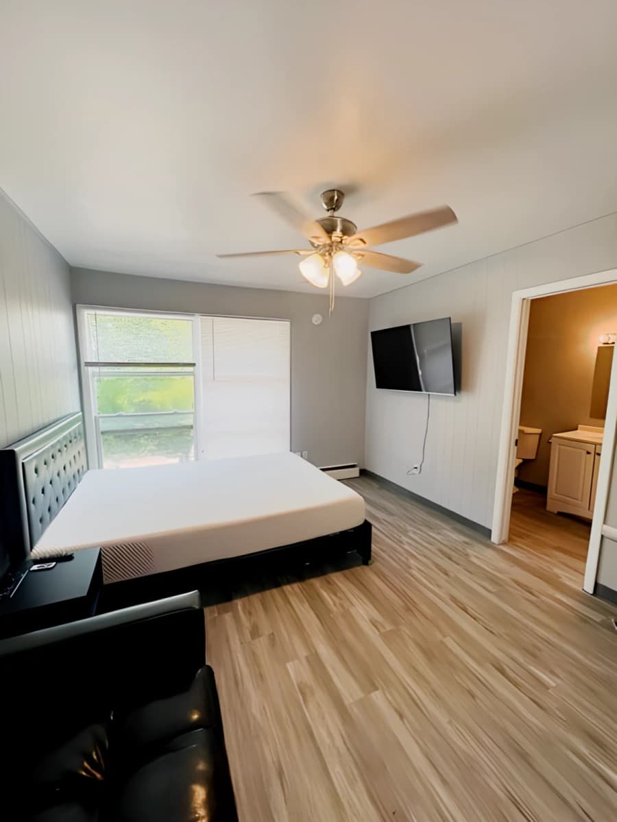 The Studios at 401 image