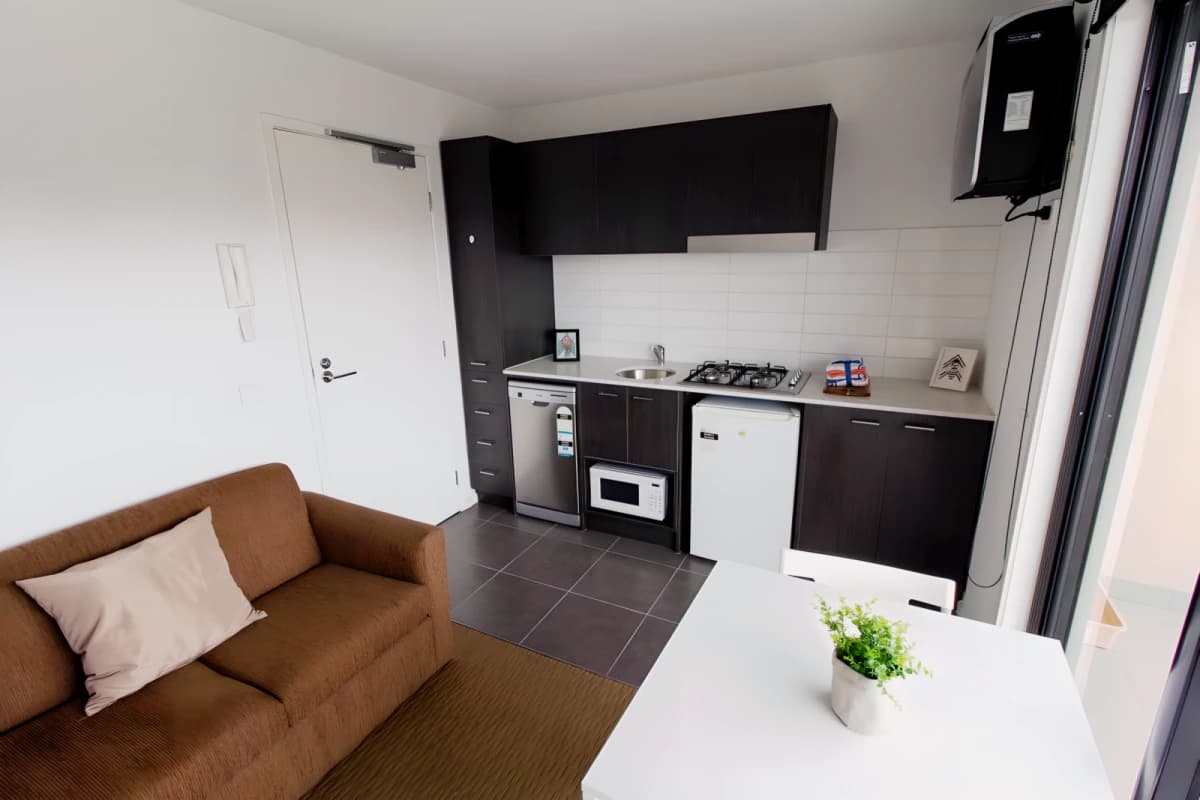 490 Elgar Road image
