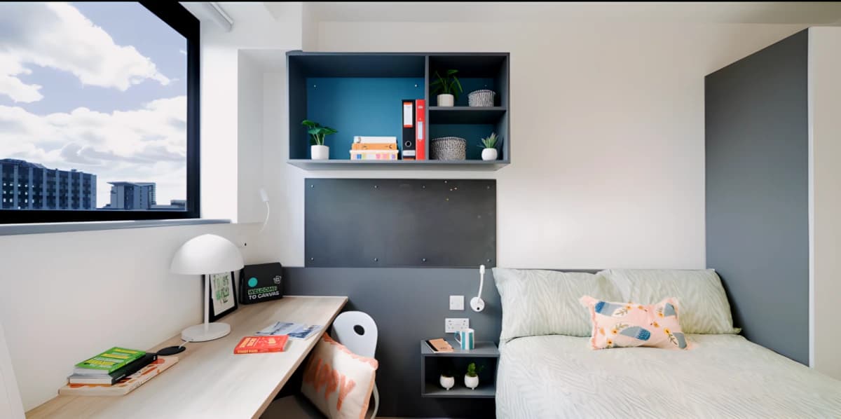 Canvas Capital House image 3