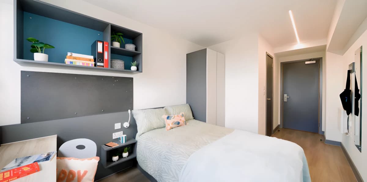 Canvas Capital House image