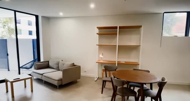 3 Haran St