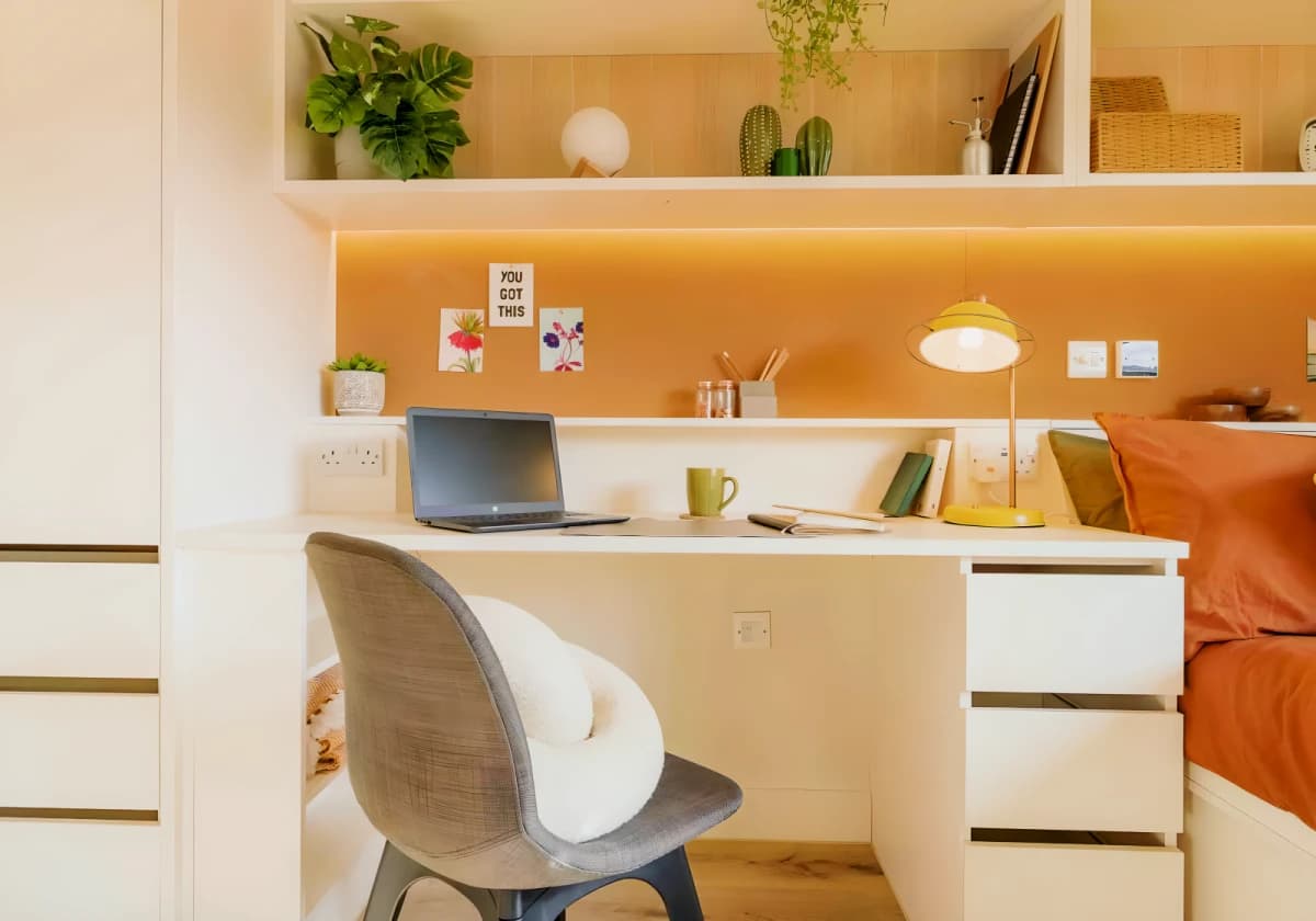 iQ Haywood House image