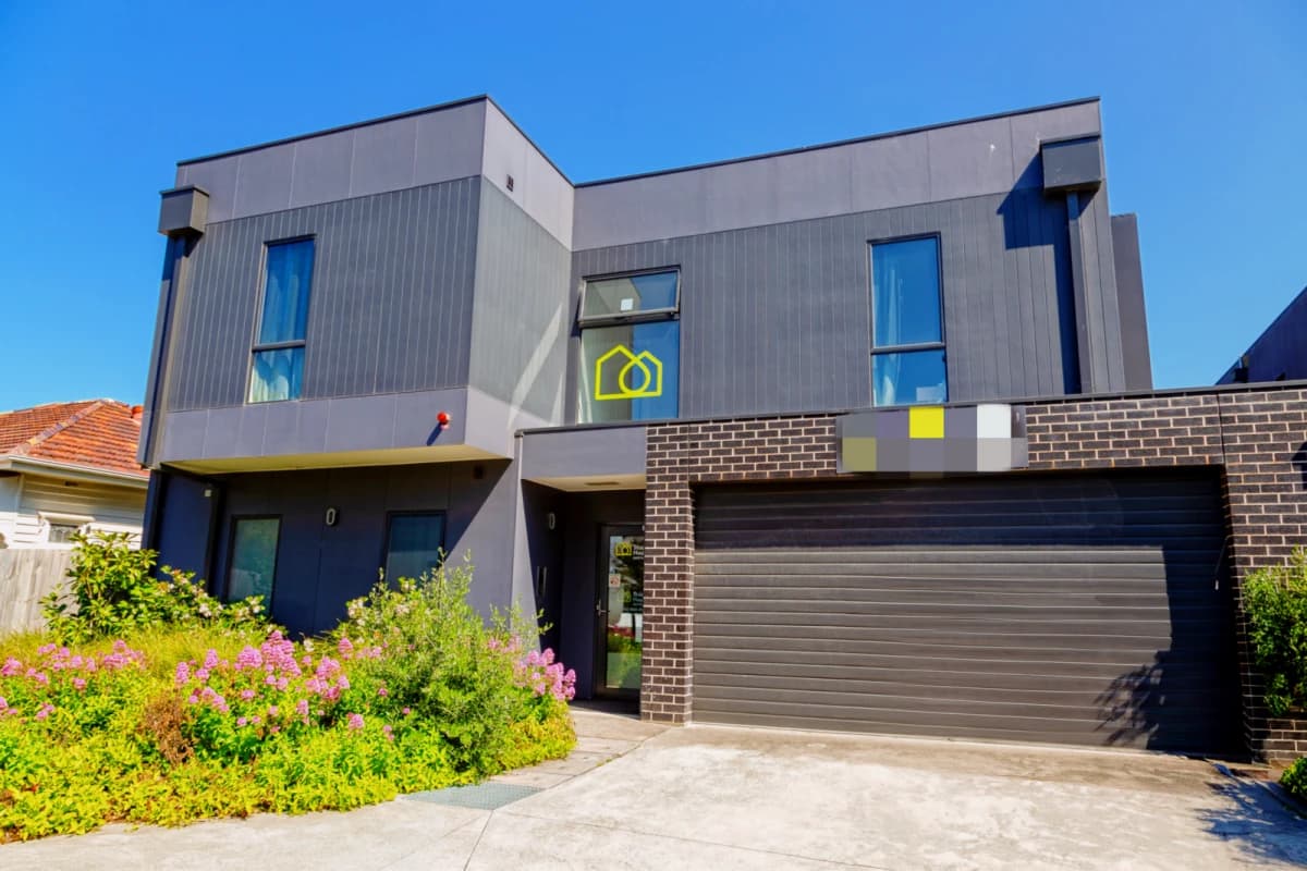 77 Elgar Road image 4