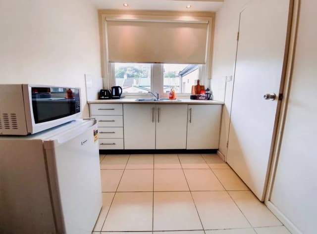 ume 152 Darlinghurst Village image 3