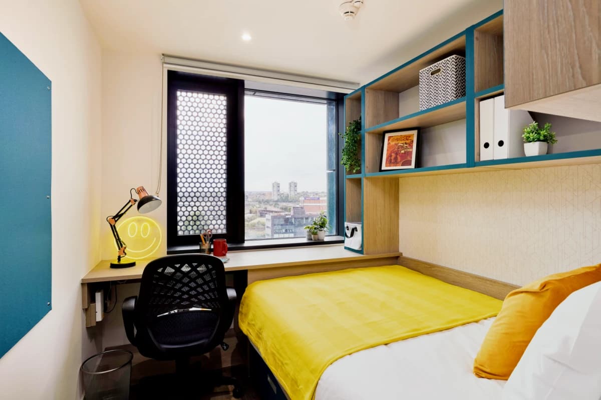 urbanest Battersea image