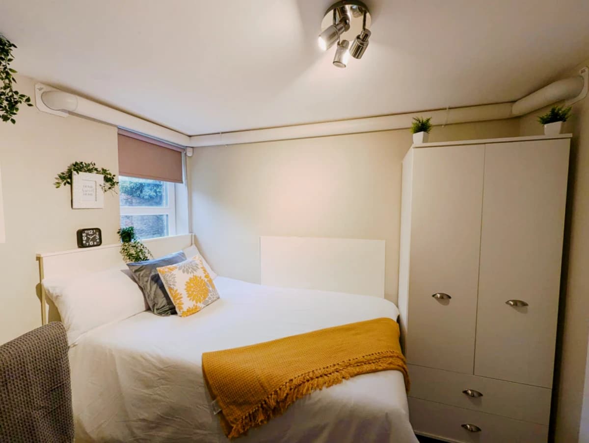 Standard Ensuite