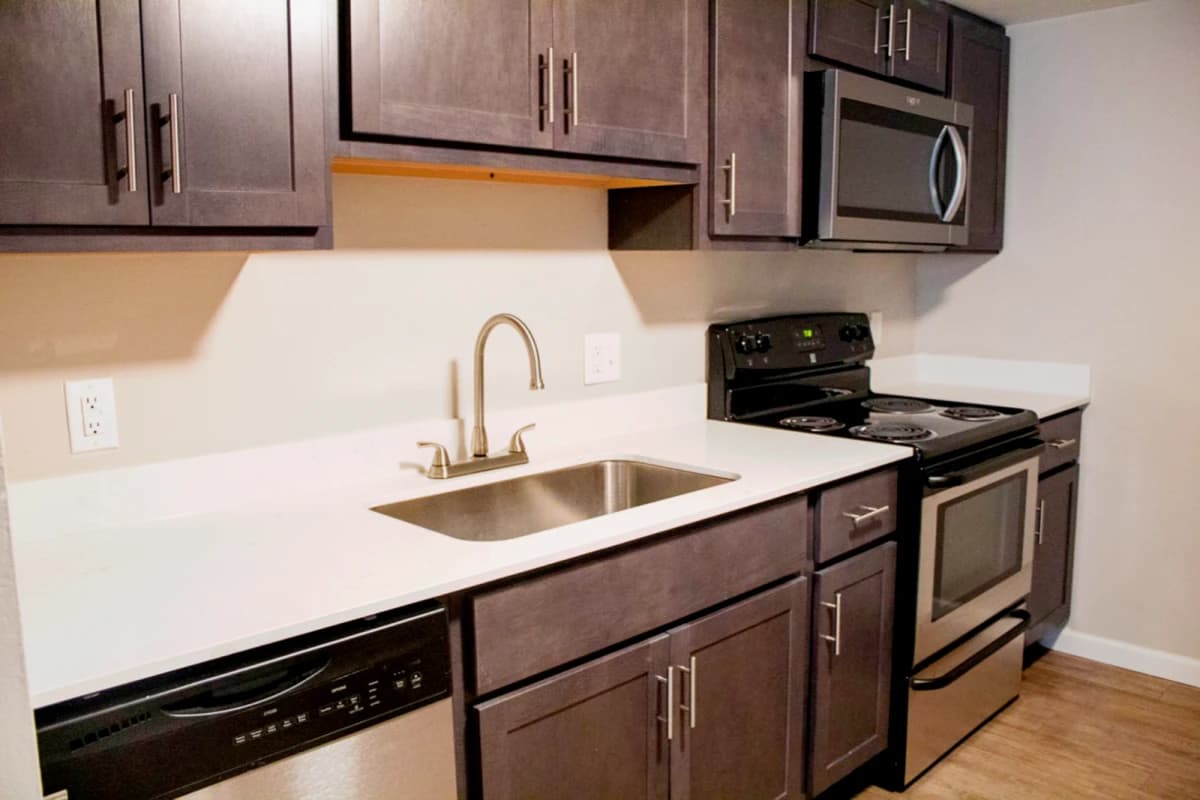 105 S Wright, Champaign, IL 61820 image