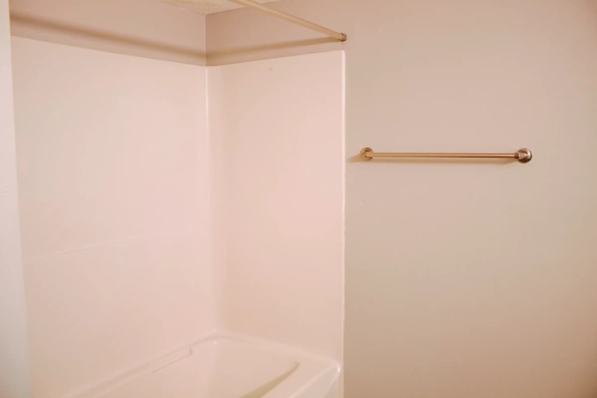 105 S Wright, Champaign, IL 61820 image 5