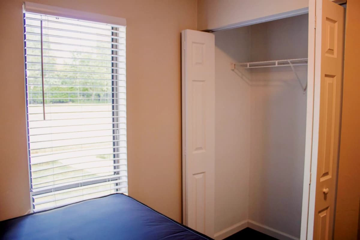 105 S Wright, Champaign, IL 61820 image