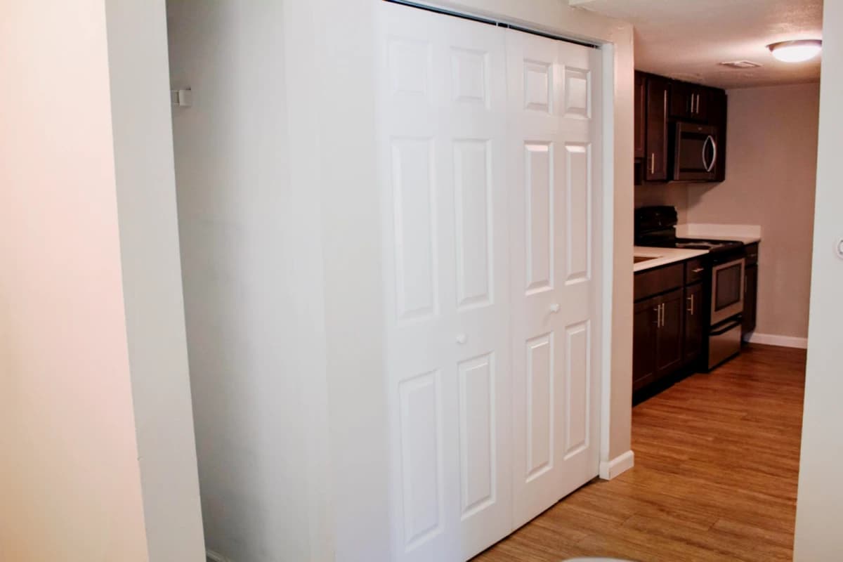 105 S Wright, Champaign, IL 61820 image