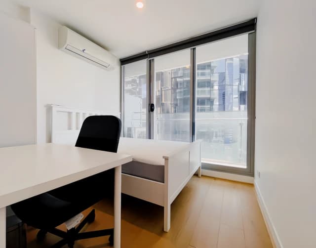 Secondary Bedroom of 3 Bedroom*2602