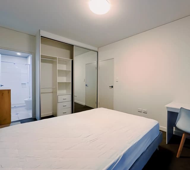 3 bed 2 bath*103 master room