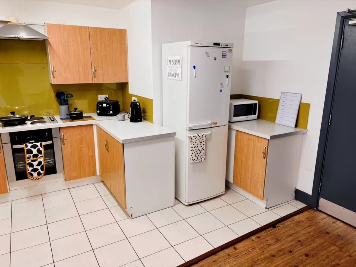 Albion Court image