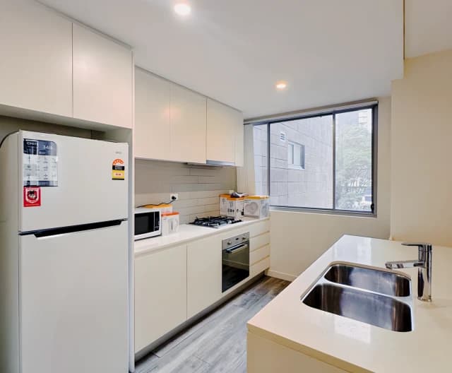 3 bed 2 bath*103 master room