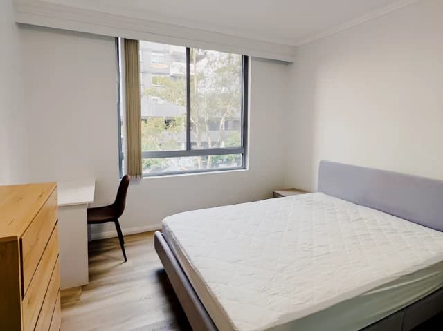 3 bed 2 bath-206-master room